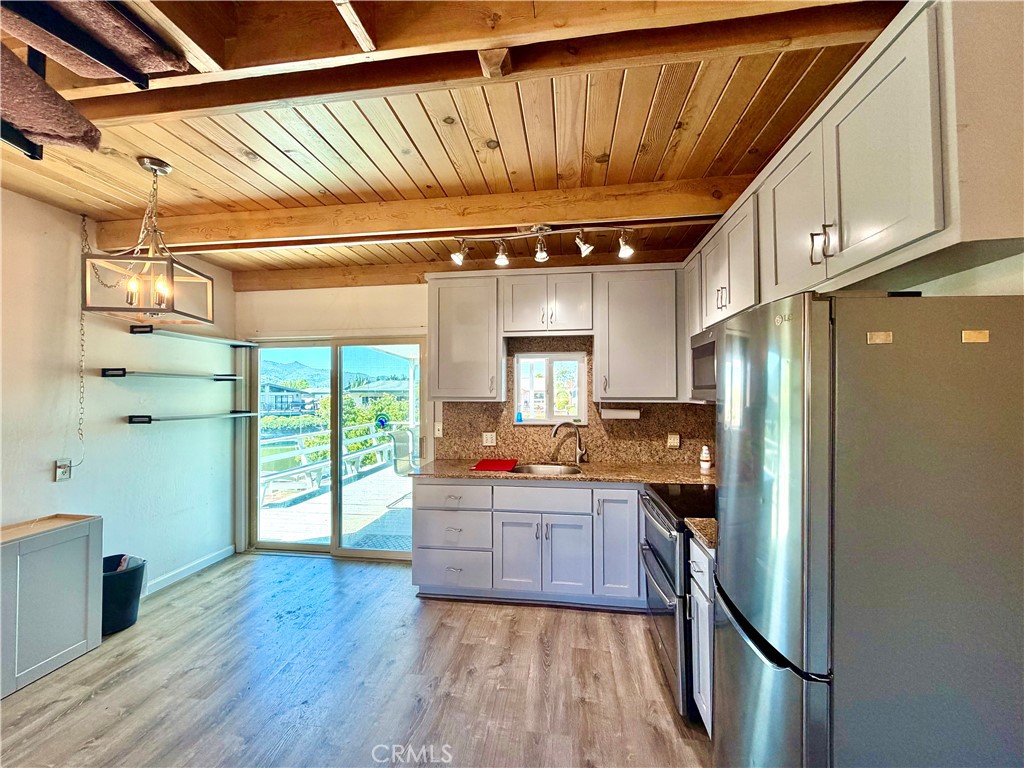 7775 Richard Dr, Lucerne, CA 95458