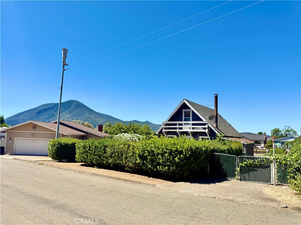 7775 Richard Dr, Lucerne, CA 95458