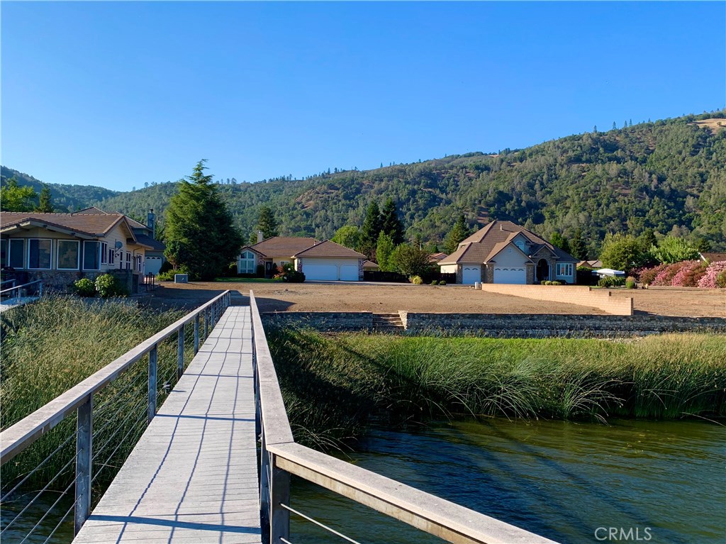 8313 Paradise Lagoon, Lucerne, CA 95458