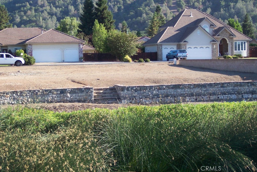 8313 Paradise Lagoon, Lucerne, CA 95458