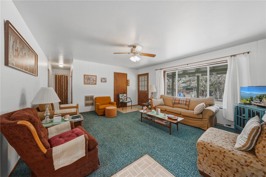 6947 Monte Mar Dr, Lucerne, CA 95458