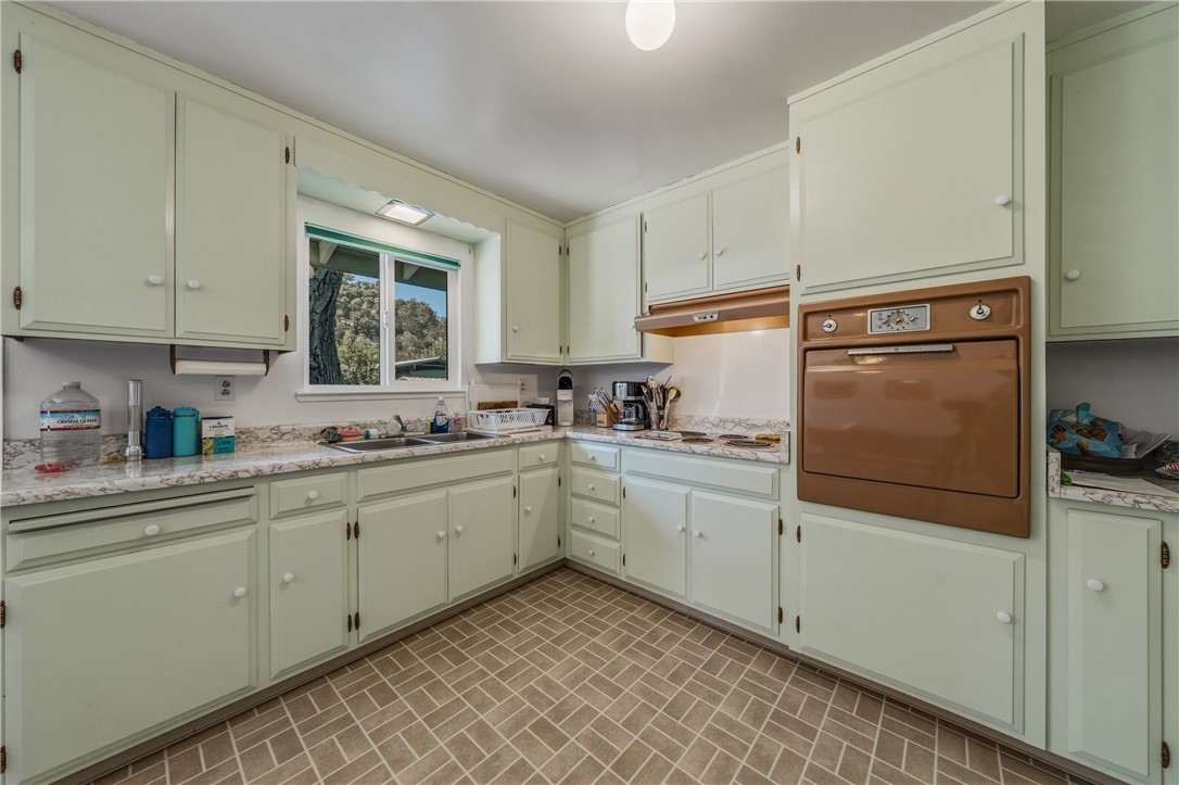 6947 Monte Mar Dr, Lucerne, CA 95458