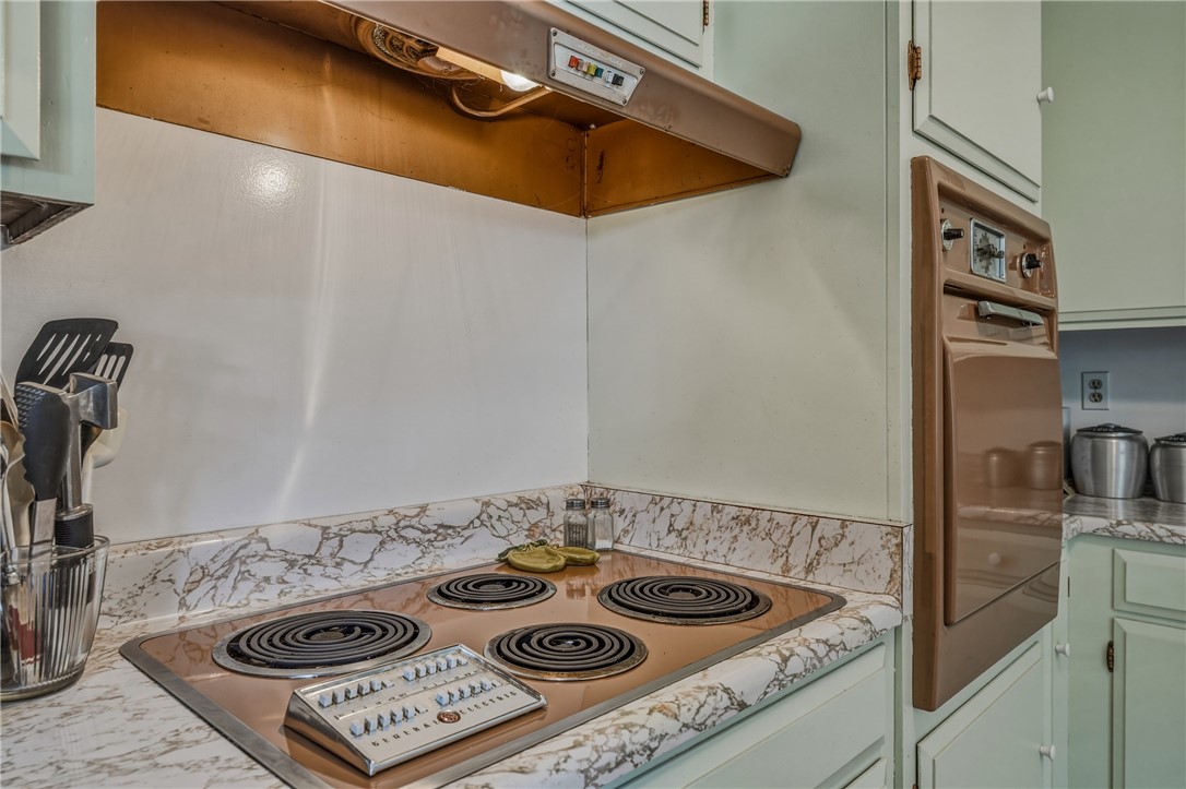 6947 Monte Mar Dr, Lucerne, CA 95458