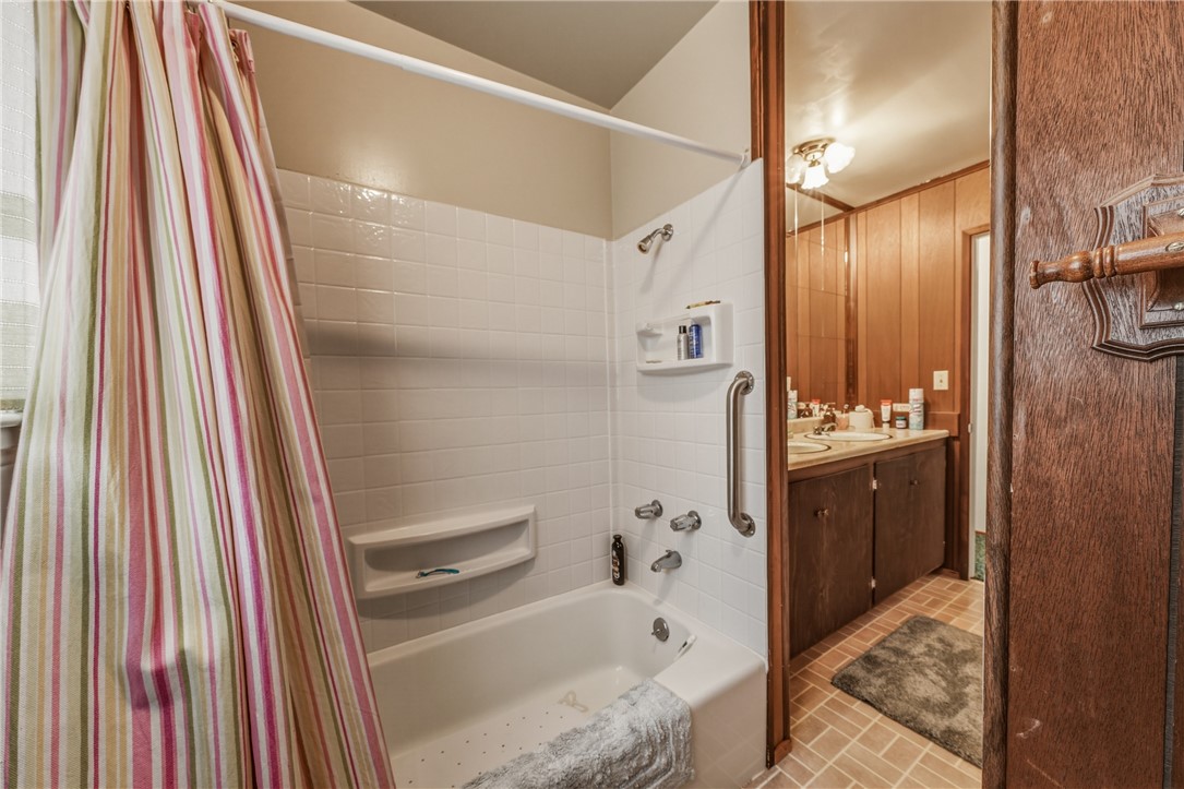 6947 Monte Mar Dr, Lucerne, CA 95458