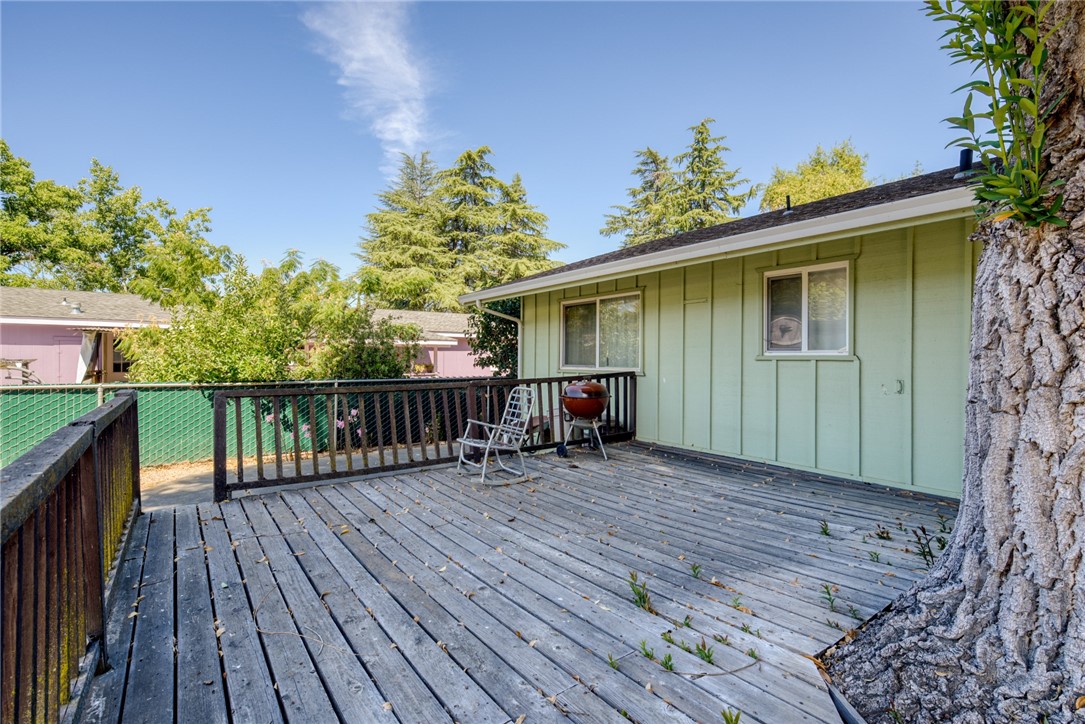 6947 Monte Mar Dr, Lucerne, CA 95458
