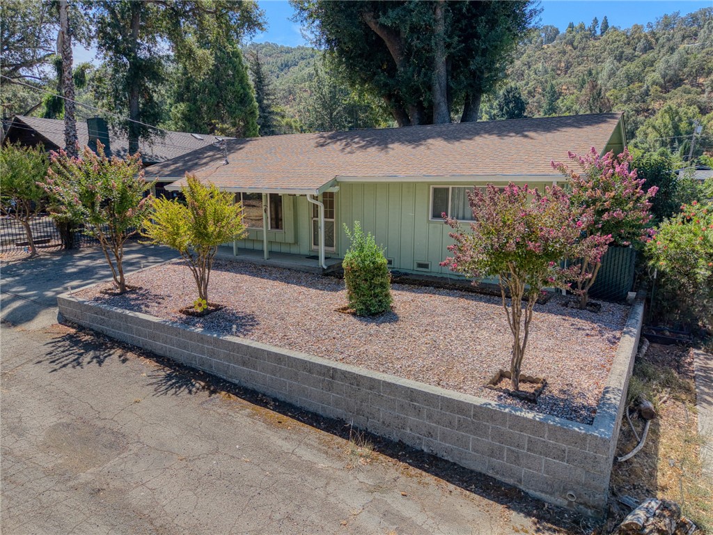 6947 Monte Mar Dr, Lucerne, CA 95458