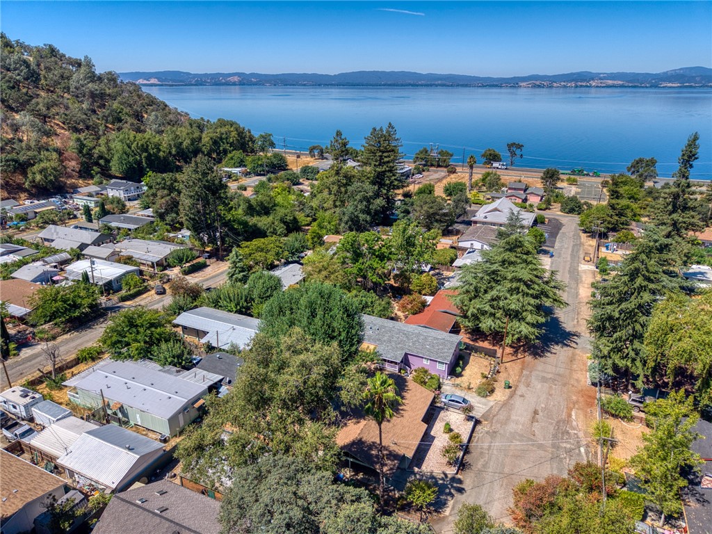 6947 Monte Mar Dr, Lucerne, CA 95458