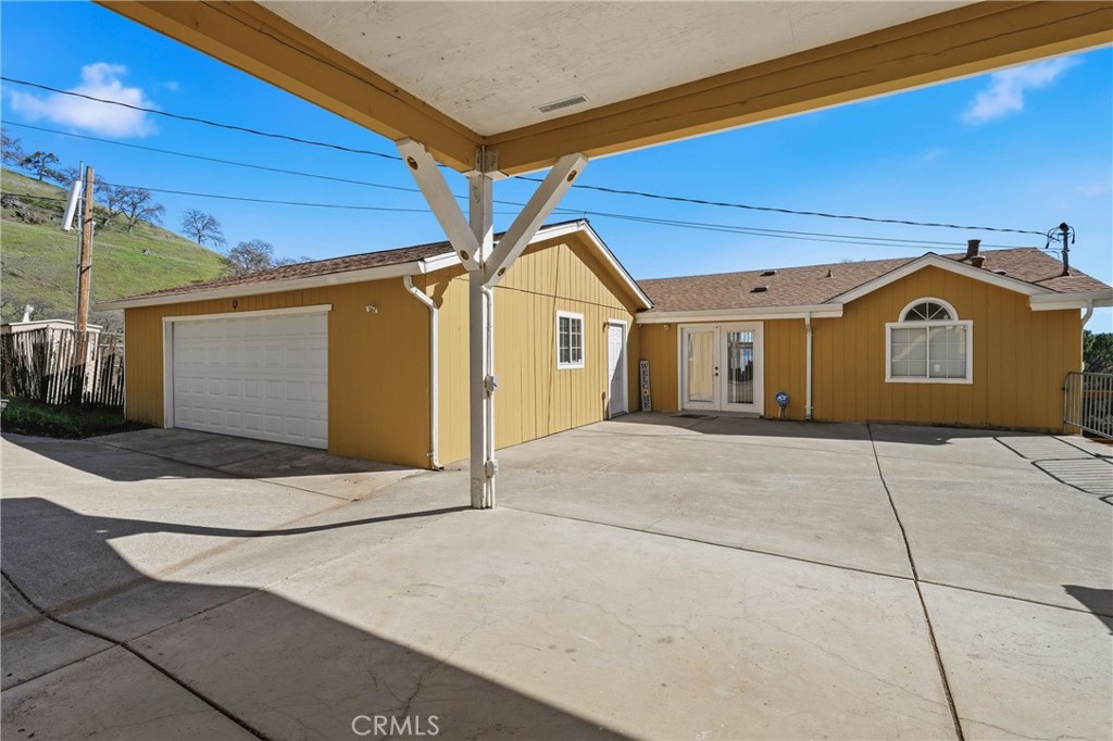 7765 Verna Way, Lucerne, CA 95458