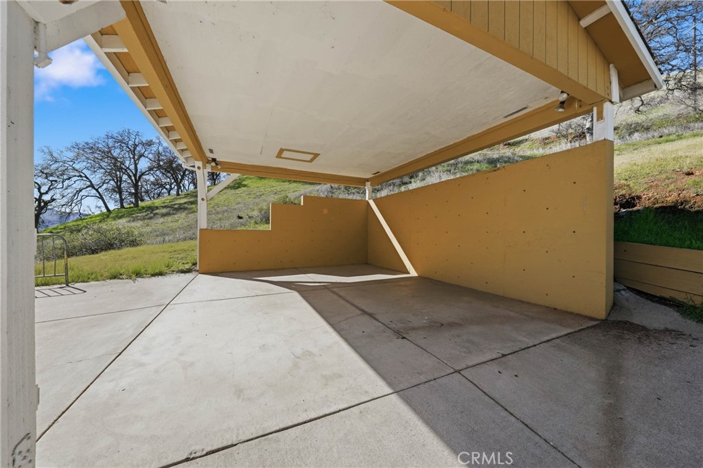 7765 Verna Way, Lucerne, CA 95458