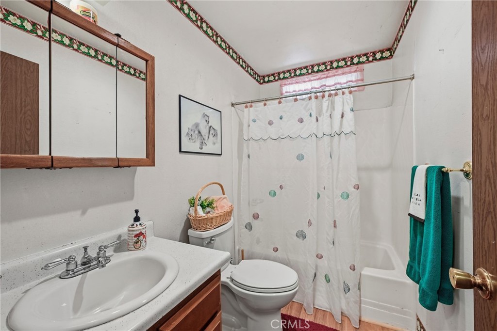 3944 Country Club, Lucerne, CA 95458
