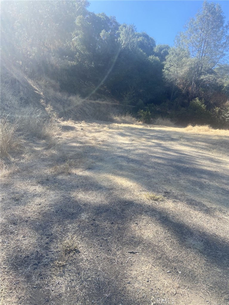 3382 Country Club Dr, Lucerne, CA 95458