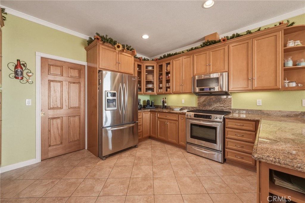 7741 Al, Lucerne, CA 95443
