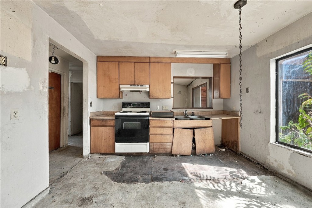 4232 Windsor Way, Lucerne, CA 95458