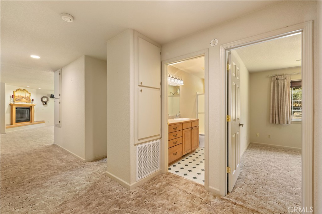 8656 Paradise Valley Blvd, Lucerne, CA 95458