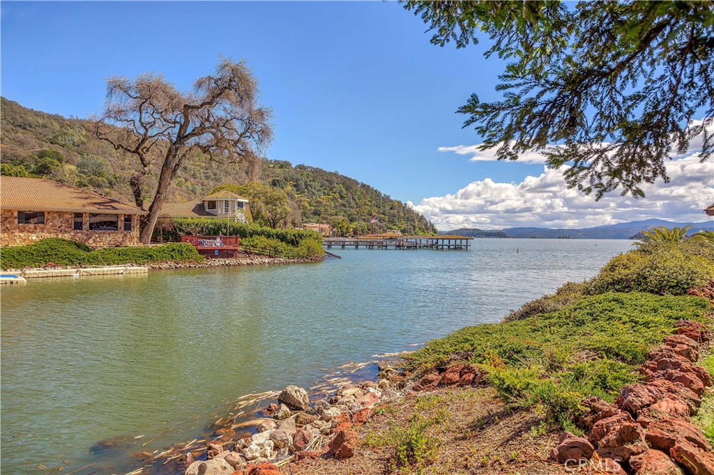 8656 Paradise Valley Blvd, Lucerne, CA 95458