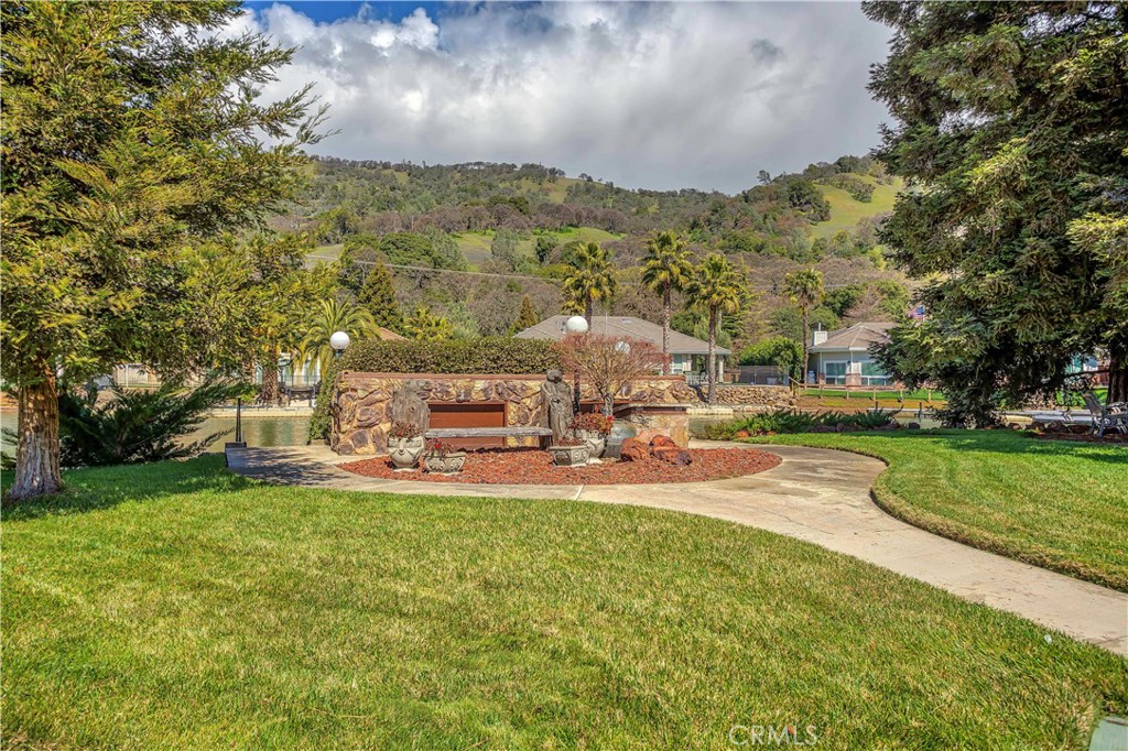 8656 Paradise Valley Blvd, Lucerne, CA 95458
