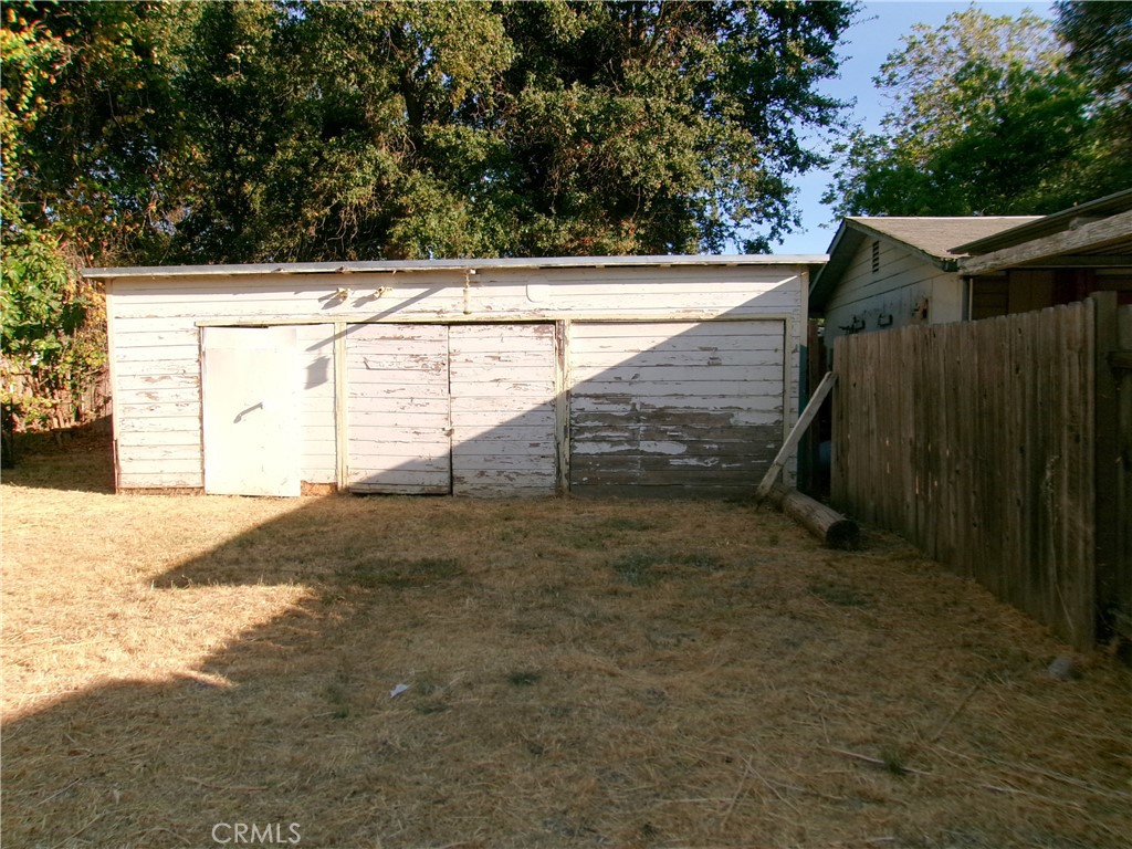6065 2nd Ave, Lucerne, CA 95458