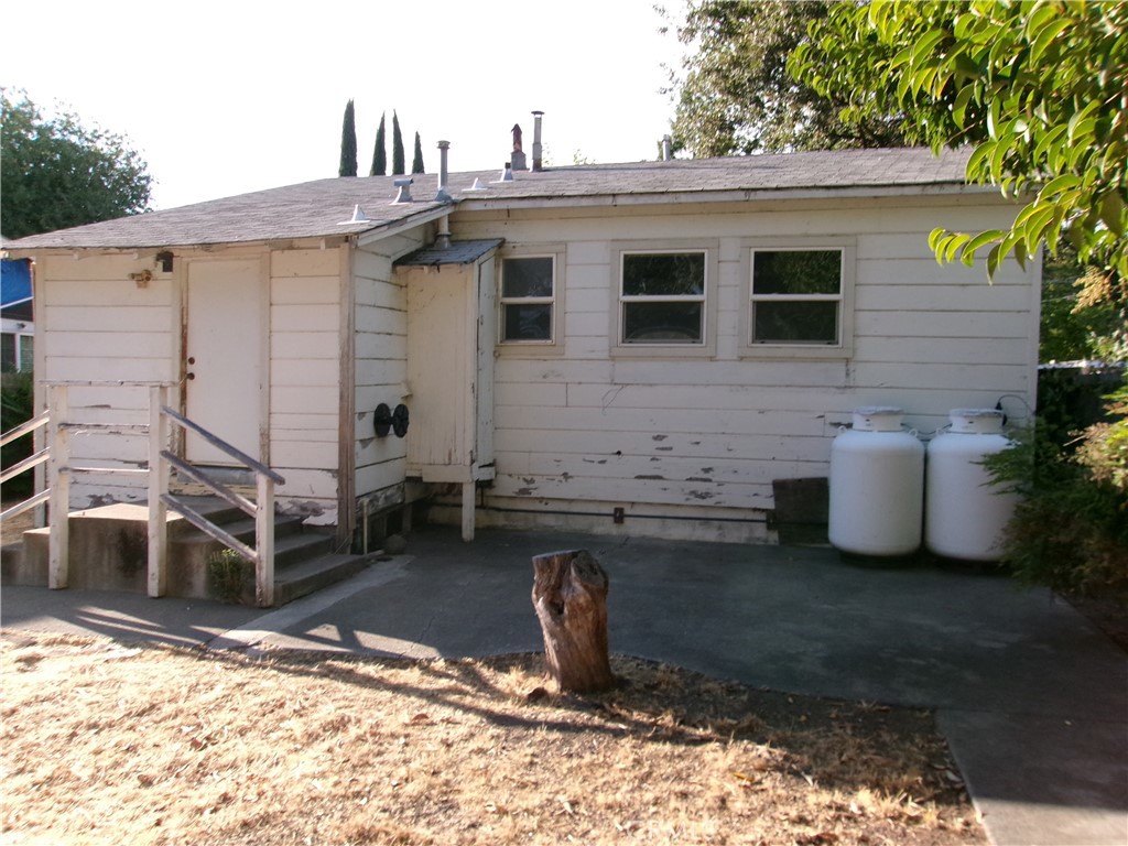 6065 2nd Ave, Lucerne, CA 95458