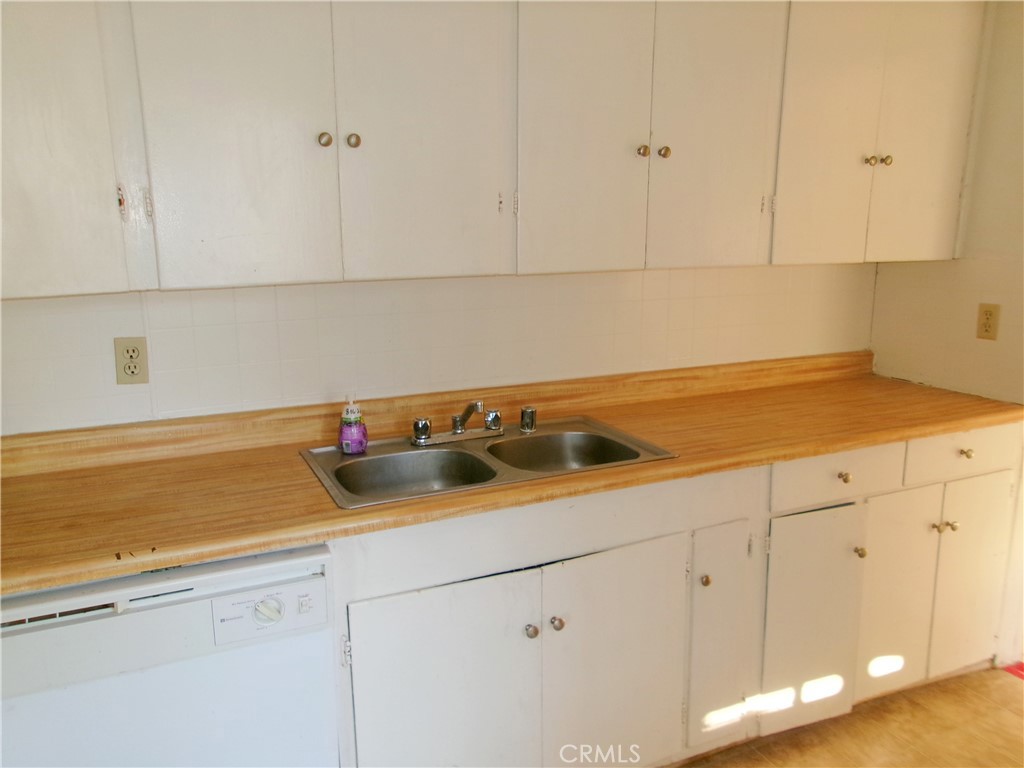6065 2nd Ave, Lucerne, CA 95458