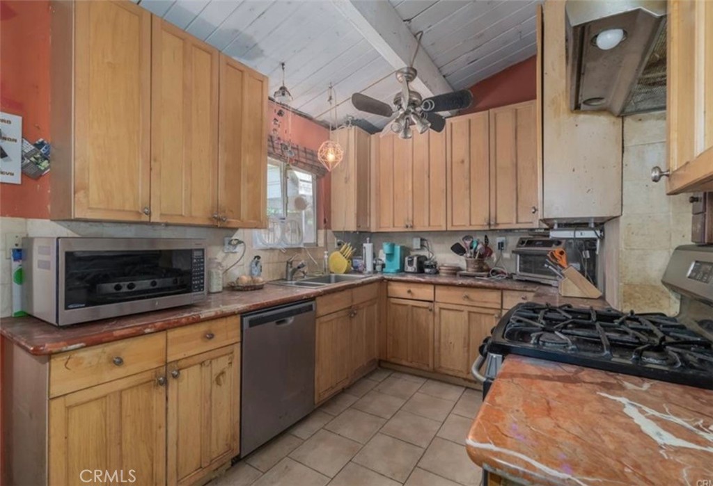4369 Lakeview Ter, Lucerne, CA 95458