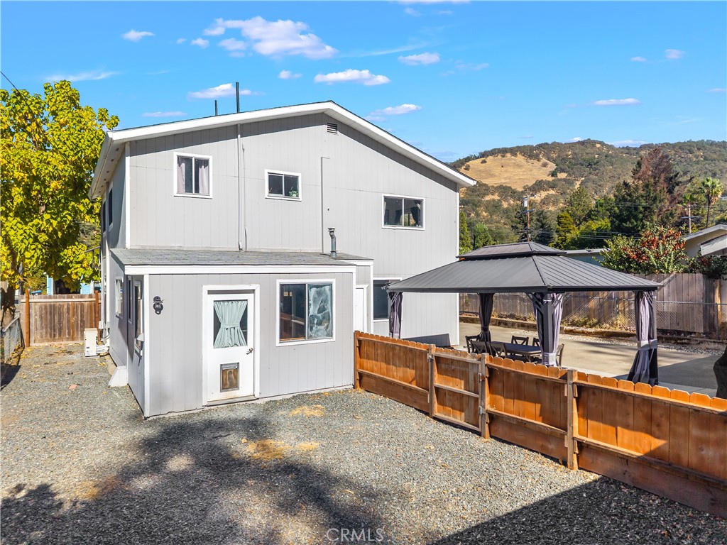 6843 Rosemont Dr, Lucerne, CA 95458