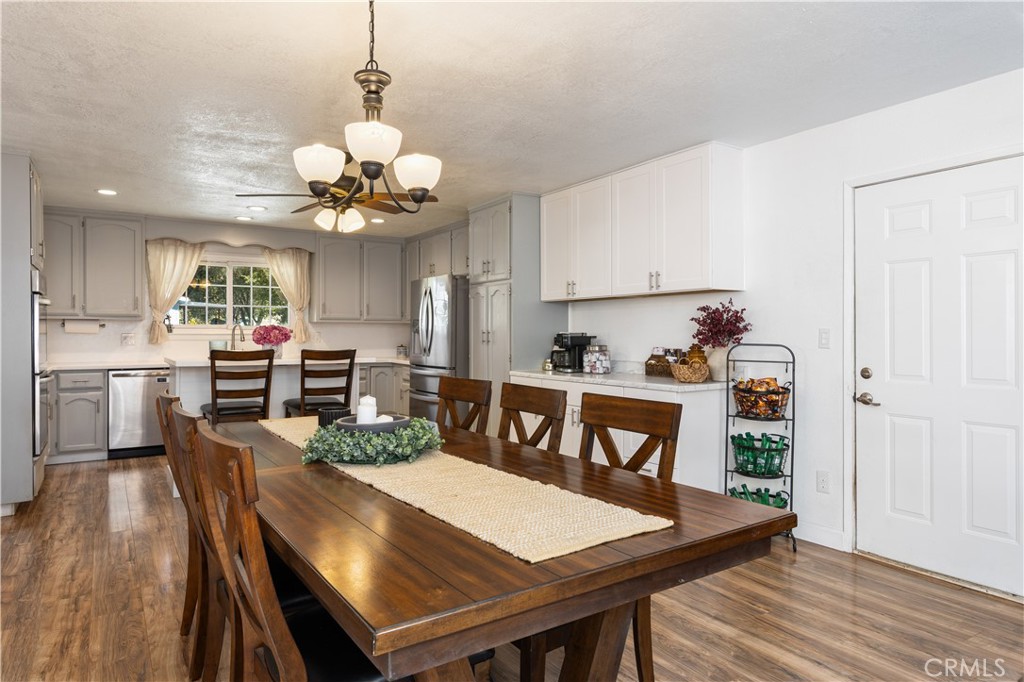 6843 Rosemont Dr, Lucerne, CA 95458