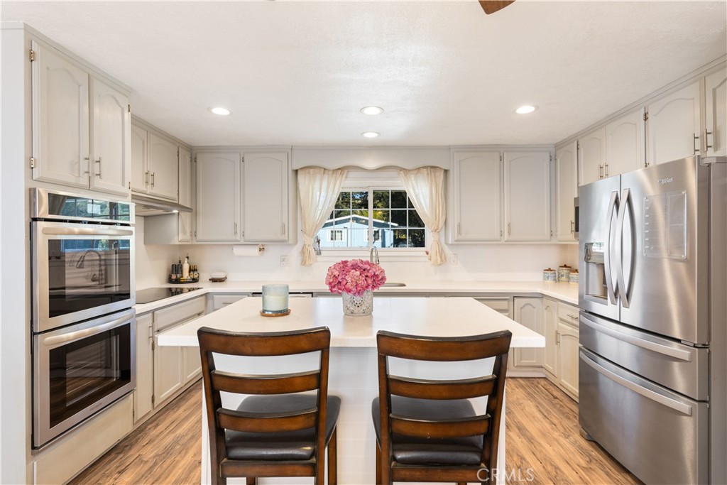 6843 Rosemont Dr, Lucerne, CA 95458