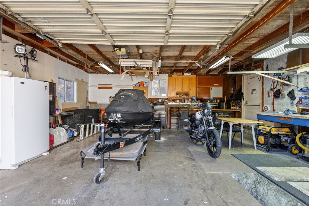 6843 Rosemont Dr, Lucerne, CA 95458