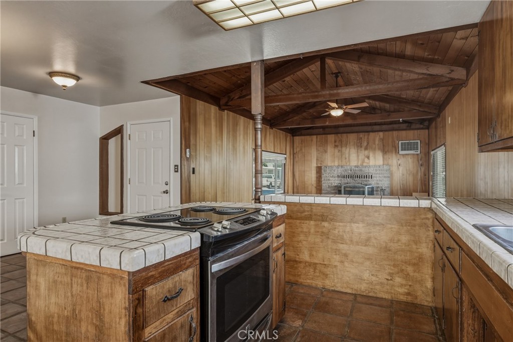 4262 Country Club, Lucerne, CA 95458