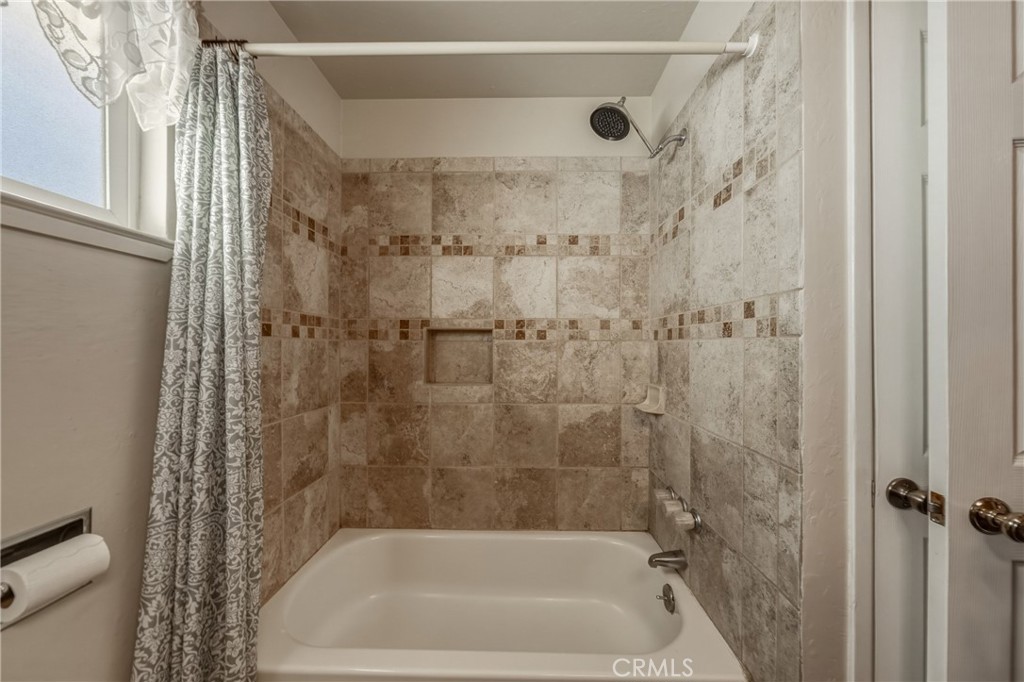 4262 Country Club, Lucerne, CA 95458