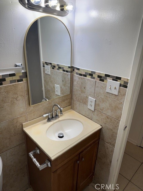 2694 W Fairmont #102, Fresno, CA 93705