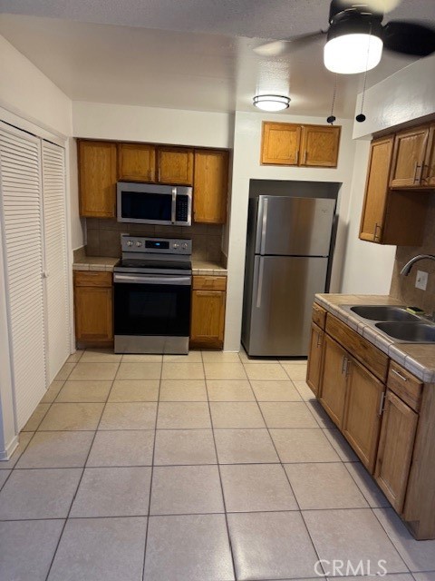 2694 W Fairmont #102, Fresno, CA 93705