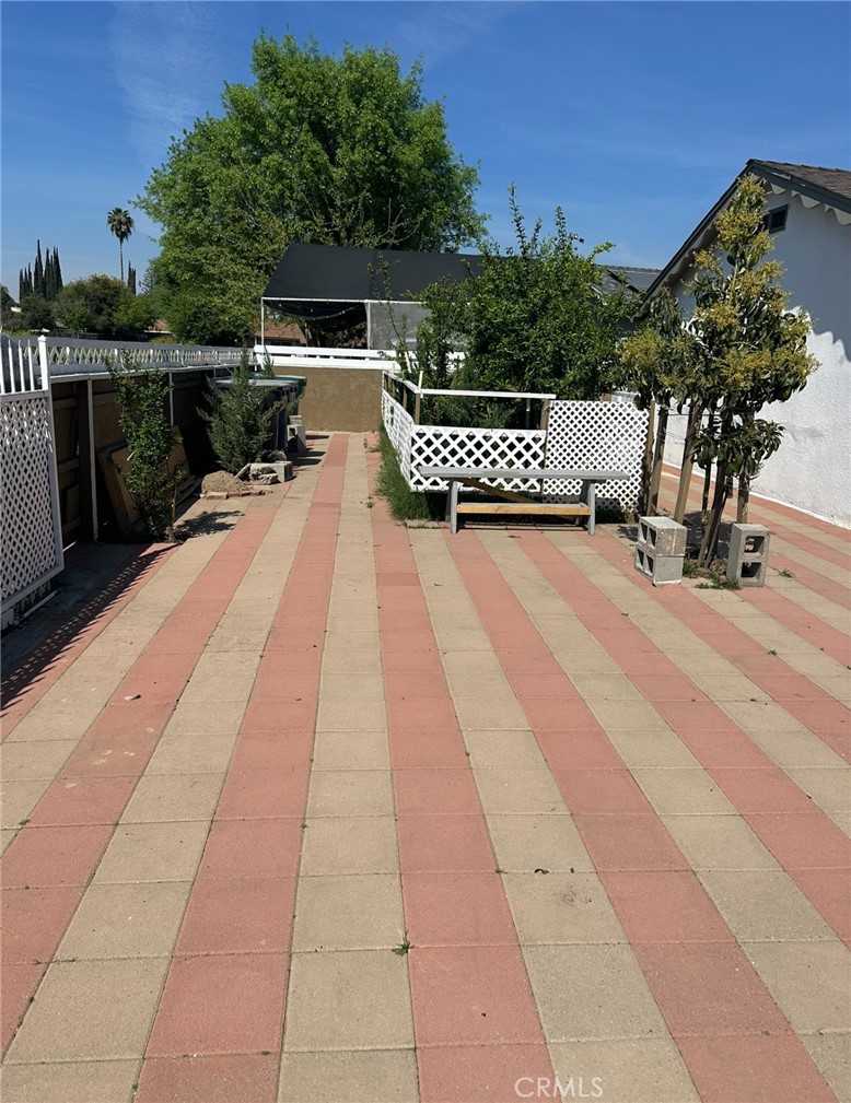 322 N Dayton, Tulare, CA 93274