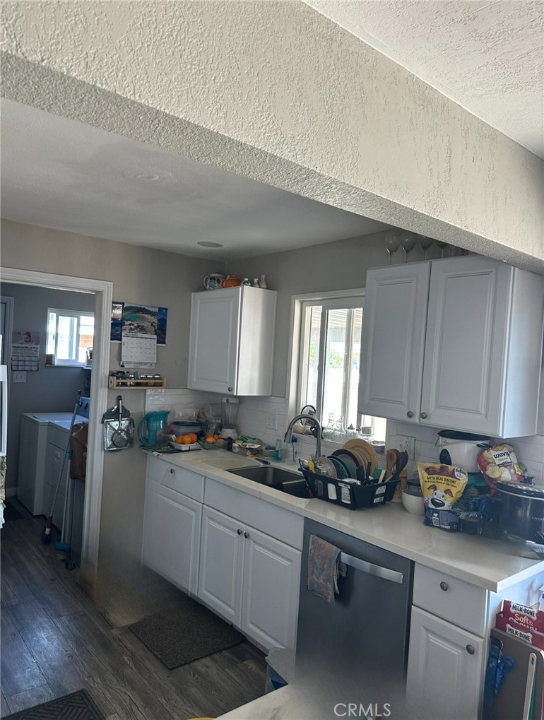 322 N Dayton, Tulare, CA 93274