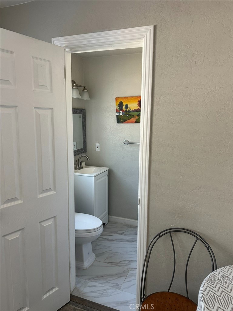 322 N Dayton, Tulare, CA 93274