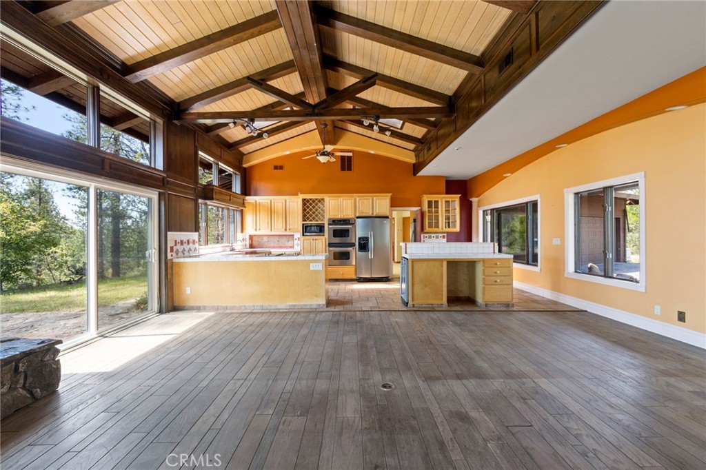 10379 Mcmahon Rd, Coulterville, CA 95311