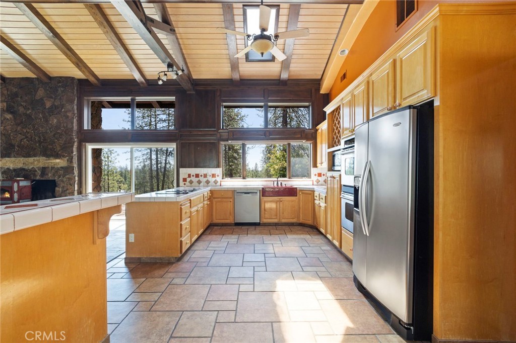 10379 Mcmahon Rd, Coulterville, CA 95311