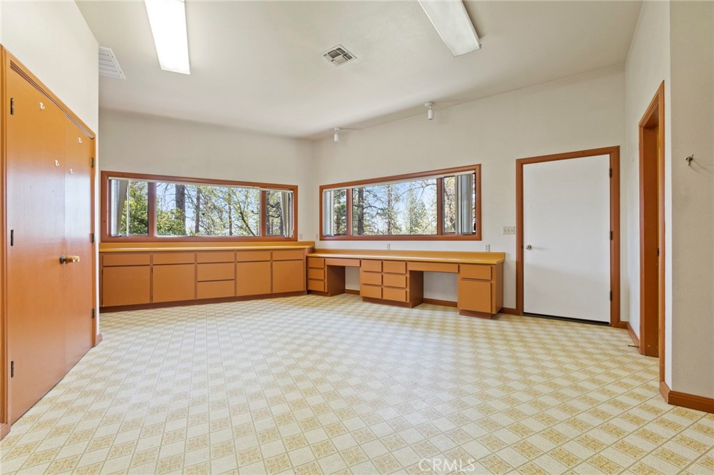 10379 Mcmahon Rd, Coulterville, CA 95311