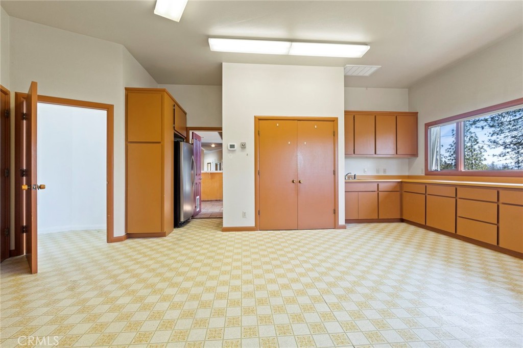 10379 Mcmahon Rd, Coulterville, CA 95311