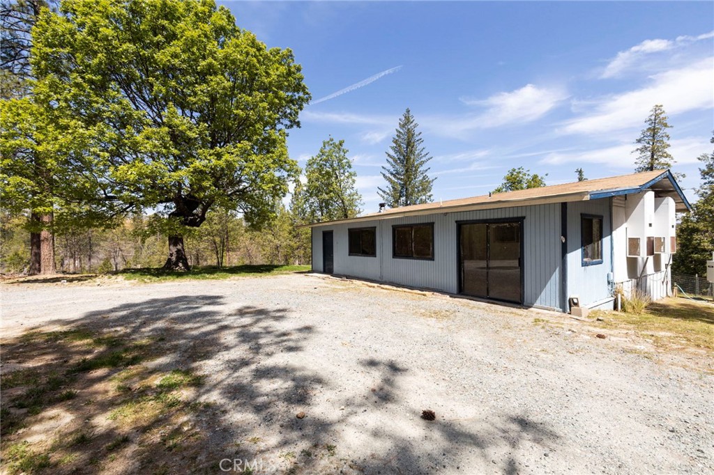 10379 Mcmahon Rd, Coulterville, CA 95311