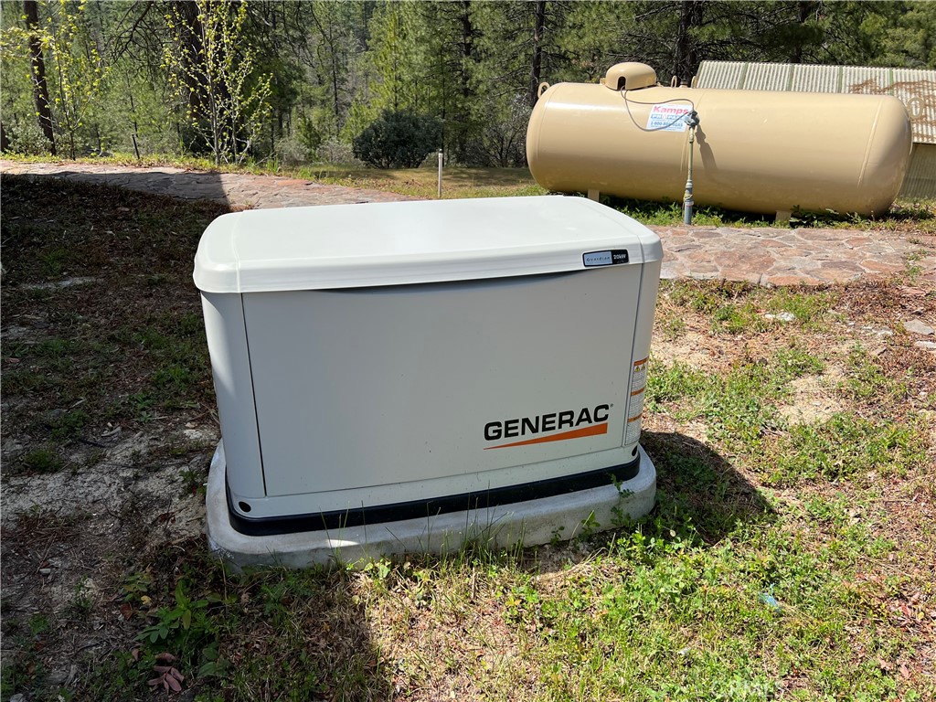 10379 Mcmahon Rd, Coulterville, CA 95311