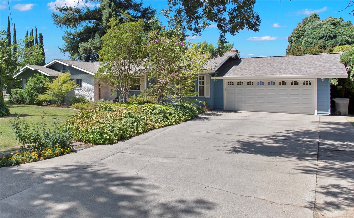1539 W North Bear Creek Dr, Merced, CA 95348