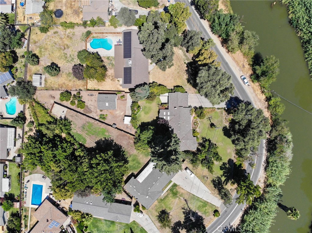 1539 W North Bear Creek Dr, Merced, CA 95348