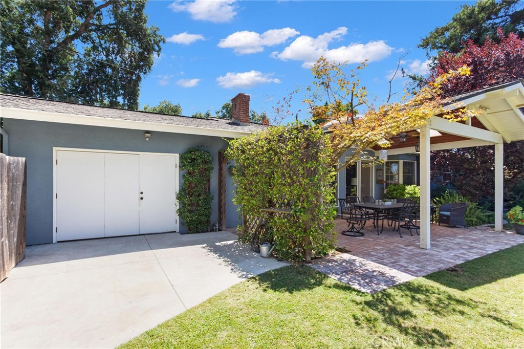 1539 W North Bear Creek Dr, Merced, CA 95348
