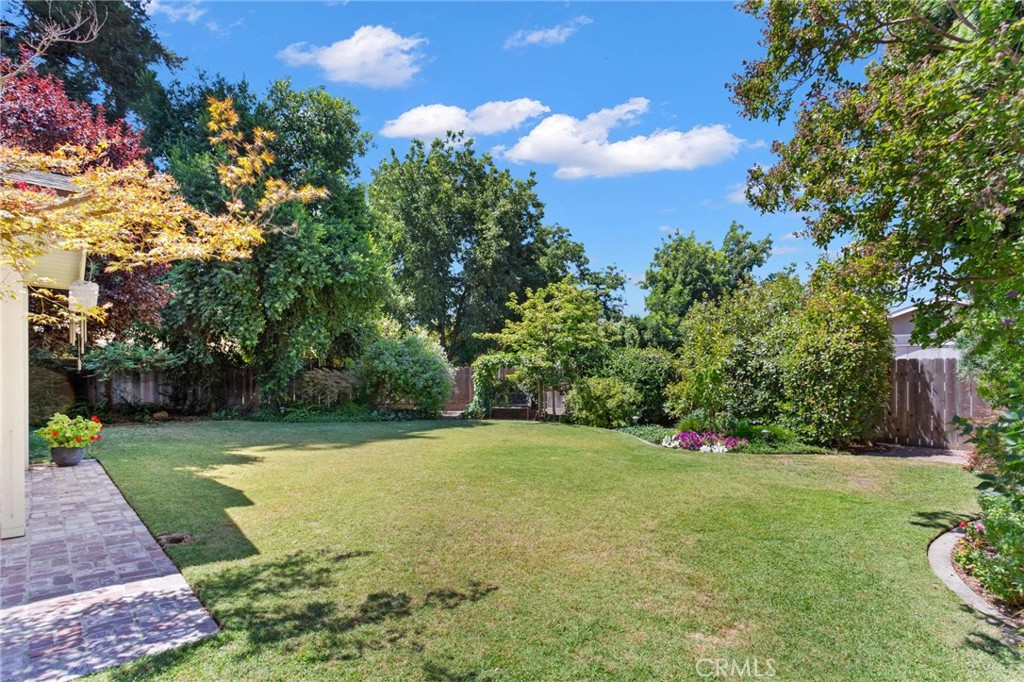 1539 W North Bear Creek Dr, Merced, CA 95348