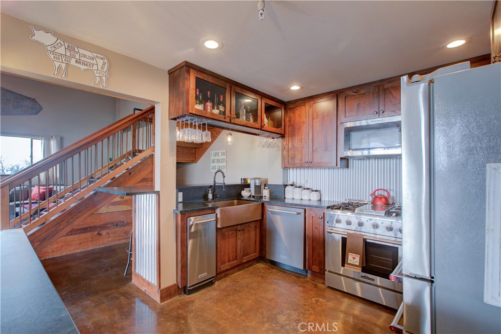 2350 Old Highway, Catheys Valley, CA 95306