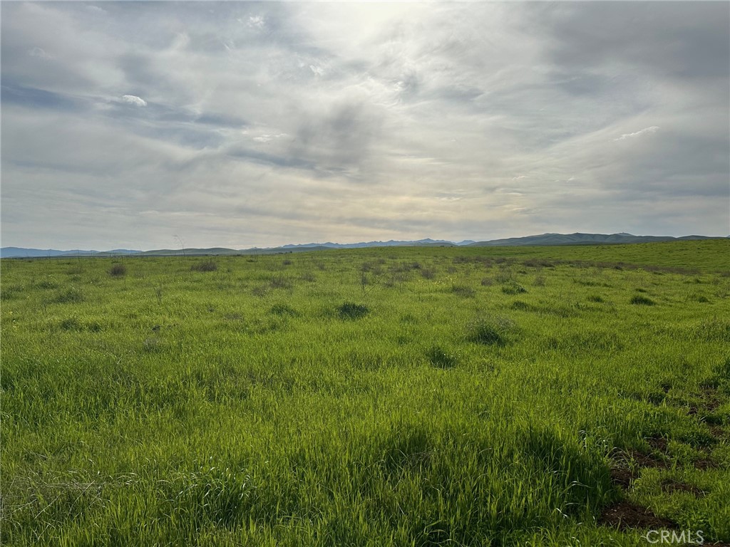 1 Billy Wright Rd, Los Banos, CA 93635