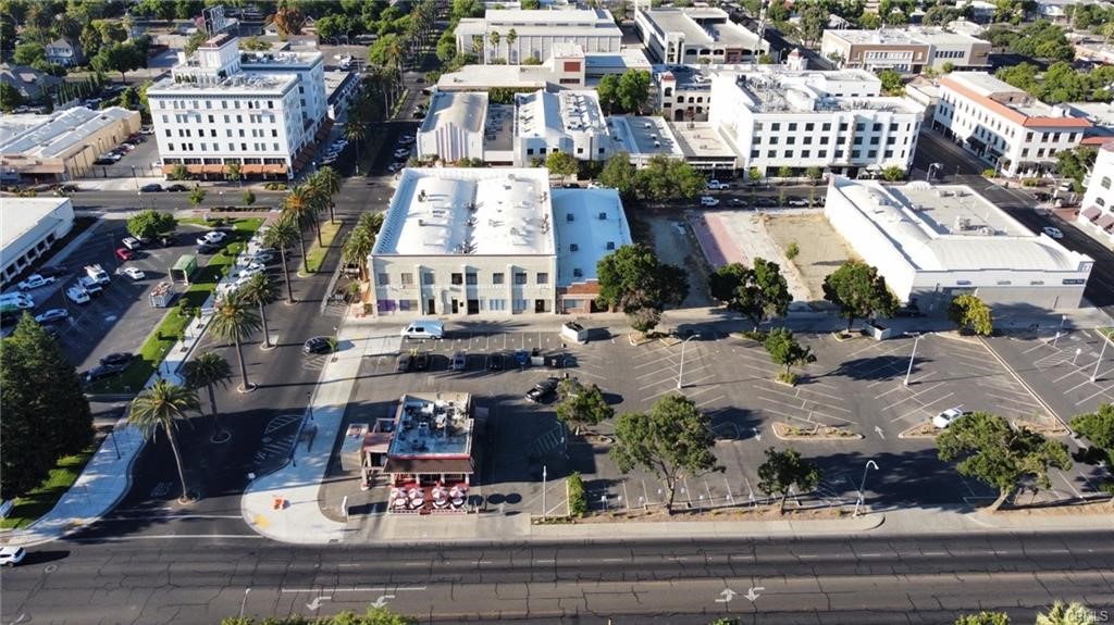 661 W 16th St, Merced, CA 95340