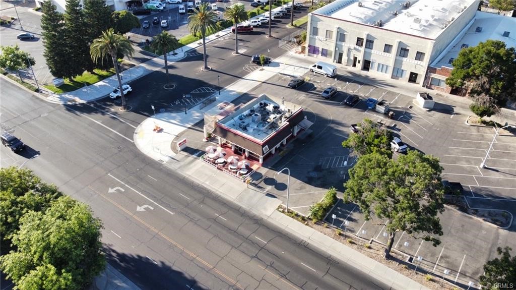 661 W 16th St, Merced, CA 95340