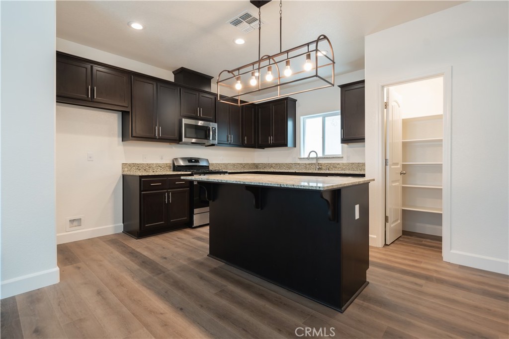 184 Montage Dr, Merced, CA 95348